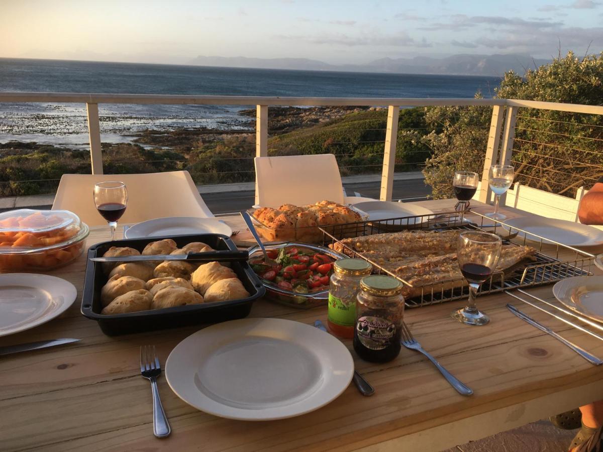 Ons C-Huis - Gansbaai Seafront Accommodation, Back-Up Power ภายนอก รูปภาพ