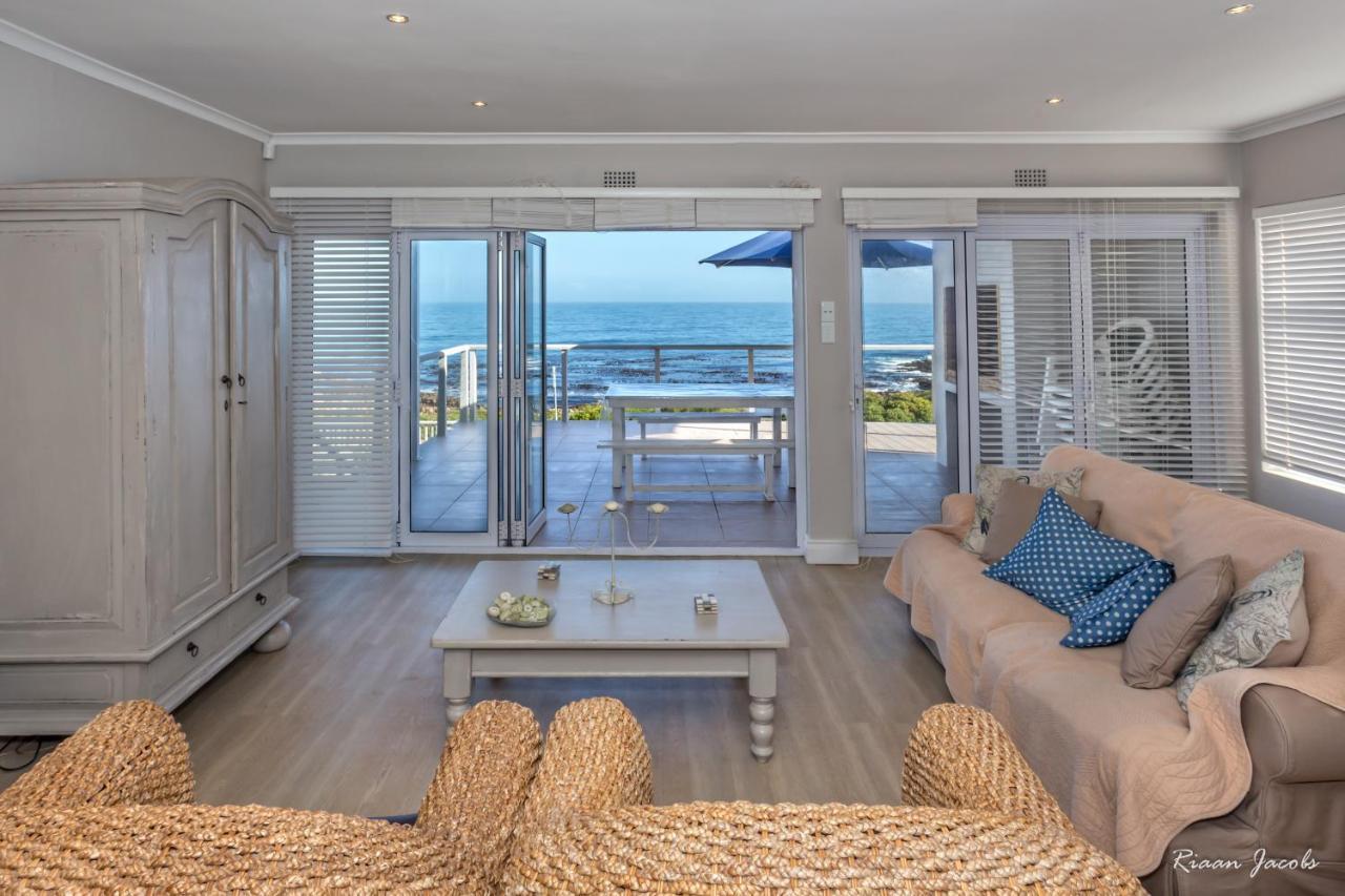 Ons C-Huis - Gansbaai Seafront Accommodation, Back-Up Power ภายนอก รูปภาพ