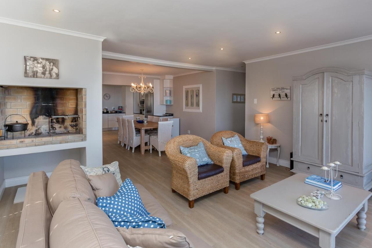 Ons C-Huis - Gansbaai Seafront Accommodation, Back-Up Power ภายนอก รูปภาพ