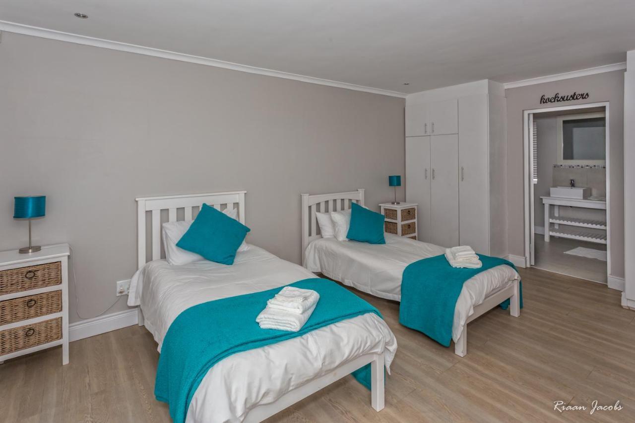 Ons C-Huis - Gansbaai Seafront Accommodation, Back-Up Power ภายนอก รูปภาพ