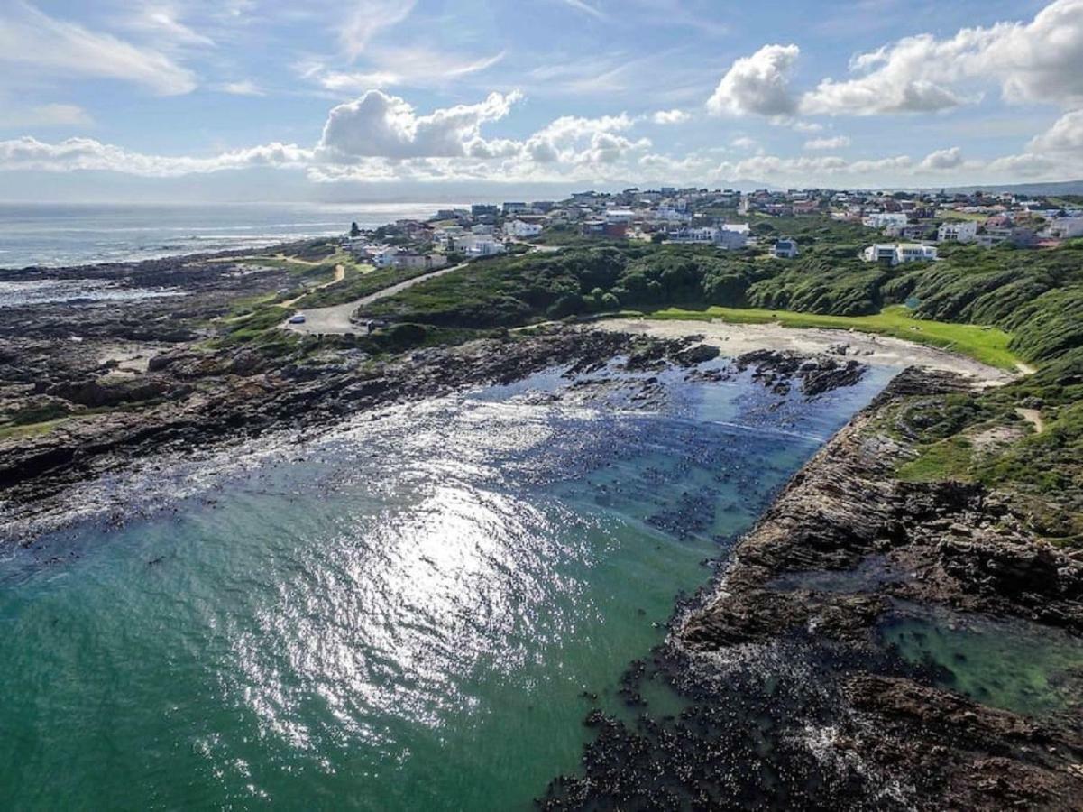 Ons C-Huis - Gansbaai Seafront Accommodation, Back-Up Power ภายนอก รูปภาพ